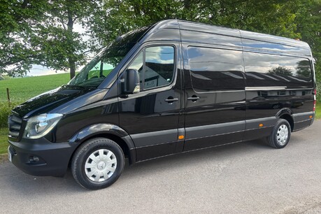 Mercedes-Benz Sprinter 319 V6 Cdi Lwb Hr Panel Van - Air Con / Twin Side Doors / Rear Camera 1