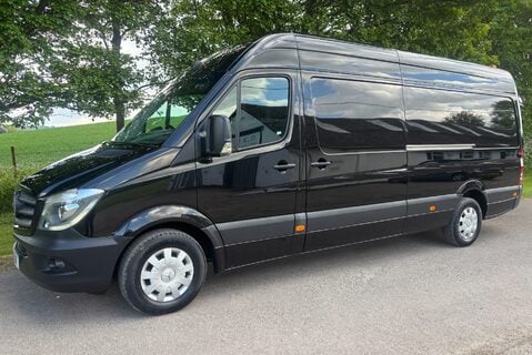 Mercedes-Benz Sprinter 319 V6 Cdi Lwb Hr Panel Van - Air Con / Twin Side Doors / Rear Camera 1