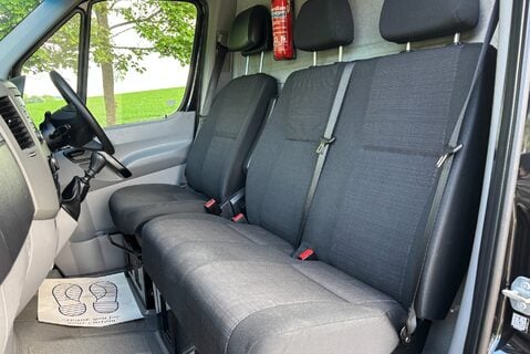 Mercedes-Benz Sprinter 319 V6 Cdi Lwb Hr Panel Van - Air Con / Twin Side Doors / Rear Camera 3
