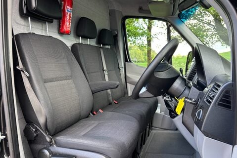 Mercedes-Benz Sprinter 319 V6 Cdi Lwb Hr Panel Van - Air Con / Twin Side Doors / Rear Camera 19