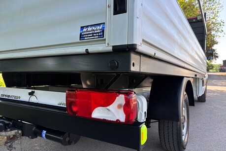 Mercedes-Benz Sprinter 315 CDI Progressive Dropside Truck 24