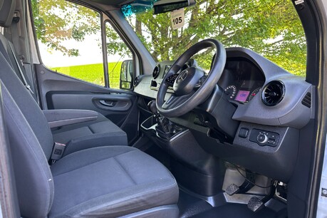 Mercedes-Benz Sprinter 315 CDI Progressive Dropside Truck 17