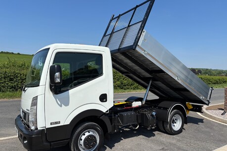 Nissan NT400 Cabstar dCi 35.13 Tipper with New Alloy Body 1