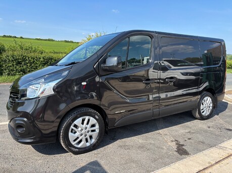 Renault Trafic SL27 Sport Nav 120 ps Panel Van - No VAT
