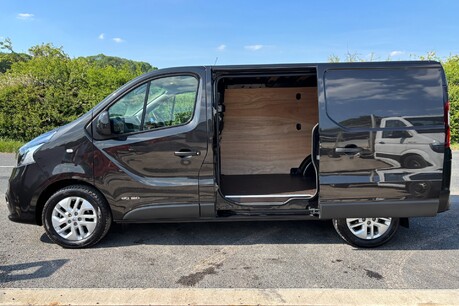 Renault Trafic SL27 Sport Nav 120 ps Panel Van - No VAT 9