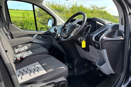 Ford Transit Custom 270 L1 Limited 170 ps Panel Van - Sat Nav / Rear Camera 21