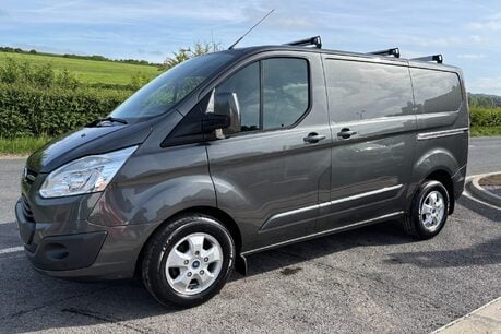 Ford Transit Custom 270 L1 Limited 170 ps Panel Van - Sat Nav / Rear Camera 1