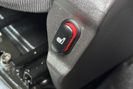 Ford Transit Custom 270 L1 Limited 170 ps Panel Van - Sat Nav / Rear Camera 33
