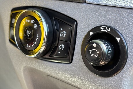 Ford Transit 350 L3H2 Trend 130 ps DCIV with Air Con 37