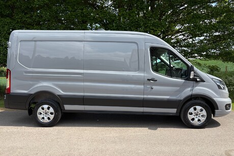Ford Transit 350 Limited 165ps L3H2 Automatic Panel Van - Sat Nav / 360 Camera's 11