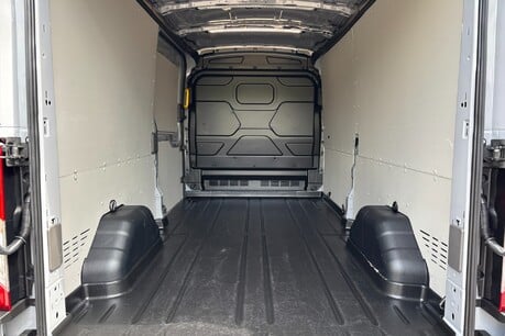 Ford Transit 350 Limited 165ps L3H2 Automatic Panel Van - Sat Nav / 360 Camera's 14