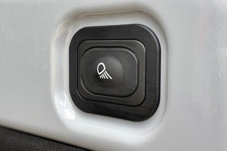 Ford Transit 350 Limited 165ps L3H2 Automatic Panel Van - Sat Nav / 360 Camera's 44