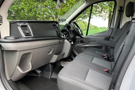 Ford Transit 350 Limited 165ps L3H2 Automatic Panel Van - Sat Nav / 360 Camera's 17