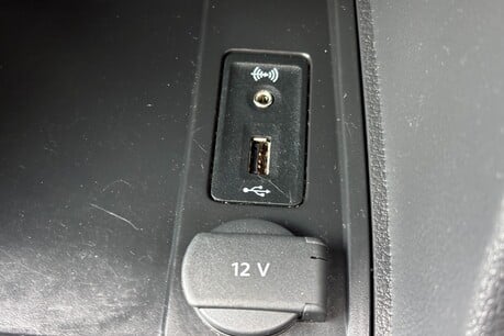 Volkswagen Caddy Maxi C20 Tdi Kombi - Air Con / Sat Nav 35