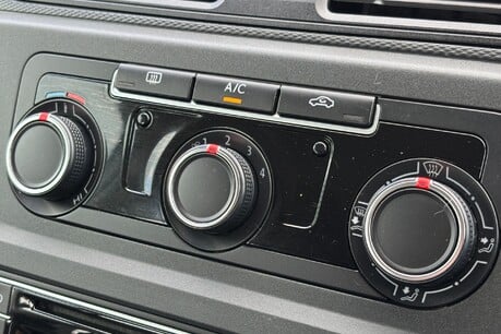 Volkswagen Caddy Maxi C20 Tdi Kombi - Air Con / Sat Nav 23