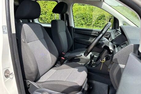 Volkswagen Caddy Maxi C20 Tdi Kombi - Air Con / Sat Nav 32