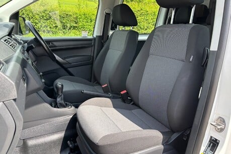 Volkswagen Caddy Maxi C20 Tdi Kombi - Air Con / Sat Nav 31