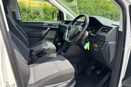 Volkswagen Caddy Maxi C20 Tdi Kombi with Air Con & Sat Nav 20