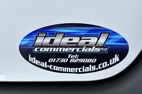 Mercedes-Benz Vito 2.0 114 9g-Tronic Progressive L2 Panel Van - Air Con 17