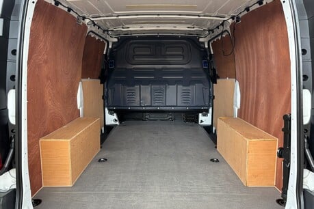 Mercedes-Benz Vito 2.0 114 9g-Tronic Progressive L2 Panel Van - Air Con 16