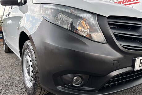 Mercedes-Benz Vito 2.0 114 9g-Tronic Progressive L2 Panel Van - Air Con 25