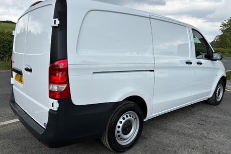 Mercedes-Benz Vito 2.0 114 9g-Tronic Progressive L2 Panel Van - Air Con 3