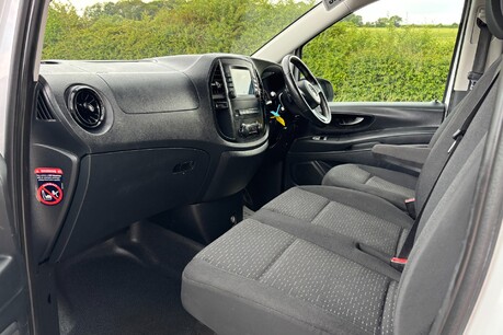 Mercedes-Benz Vito 2.0 114 9g-Tronic Progressive L2 Panel Van - Air Con 19