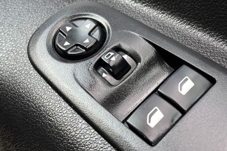 Vauxhall Combo L2H1 2300 Dynamic 100hp Cdti Panel Van - Air Con 42