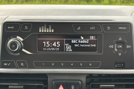 Vauxhall Combo L2H1 2300 Dynamic 100hp Cdti Panel Van - Air Con 31