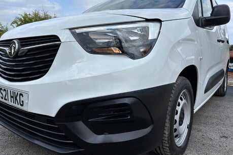 Vauxhall Combo L2H1 2300 Dynamic 100hp Cdti Panel Van - Air Con 24