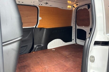 Vauxhall Combo L2H1 2300 Dynamic 100hp Cdti Panel Van - Air Con 10
