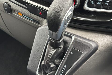 Ford Transit Custom 320 L1 Limited 170 ps Selectshift DCIV - Sat Nav / Adaptive Cruise 48