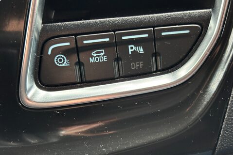 Ford Transit Custom 320 L1 Limited 170 ps Selectshift DCIV - Sat Nav / Adaptive Cruise 45