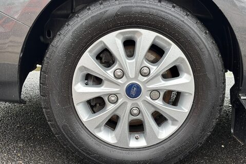 Ford Transit Custom 320 L1 Limited 170 ps Selectshift DCIV - Sat Nav / Adaptive Cruise 39