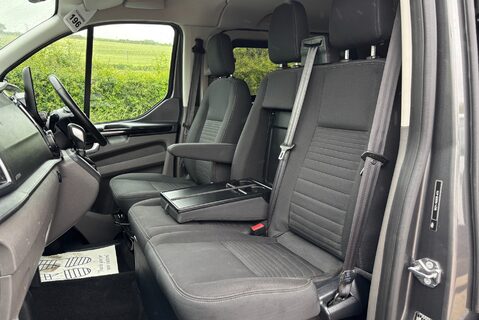 Ford Transit Custom 320 L1 Limited 170 ps Selectshift DCIV - Sat Nav / Adaptive Cruise 32