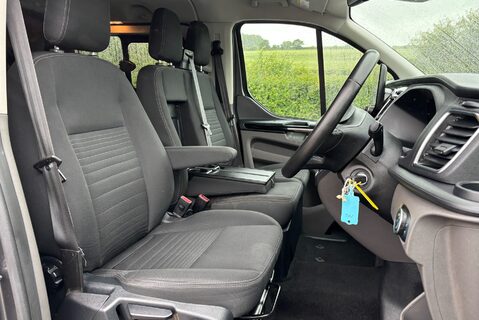 Ford Transit Custom 320 L1 Limited 170 ps Selectshift DCIV - Sat Nav / Adaptive Cruise 33