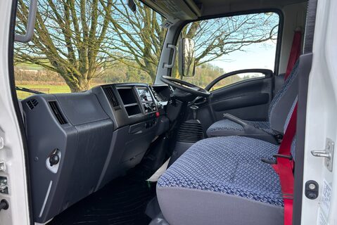Isuzu Grafter N35.125T Dropside Truck 13