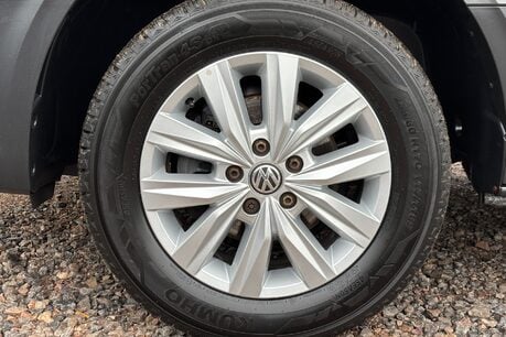 Volkswagen Crafter CR35 L2 H1 Mwb Lr 177 ps Tdi Trendline DSG Panel Van 38