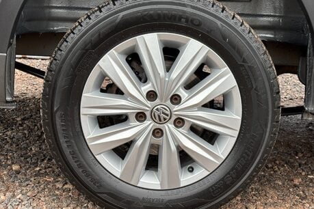 Volkswagen Crafter CR35 L2 H1 Mwb Lr 177 ps Tdi Trendline DSG Panel Van 39