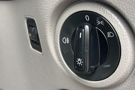 Volkswagen Crafter CR35 L2 H1 Mwb Lr 177 ps Tdi Trendline DSG Panel Van 43
