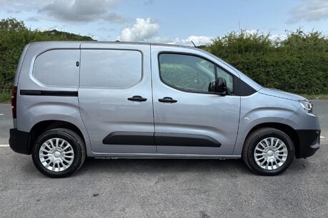 Toyota Proace City L1 Icon 100 Panel Van - Twin Side Loading Doors 11