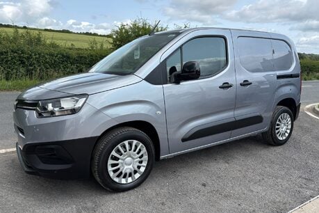Toyota Proace City L1 Icon 100 Panel Van - Twin Side Loading Doors 1