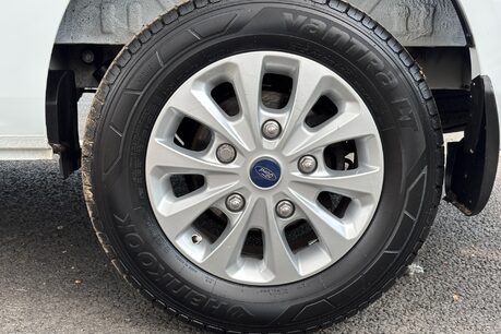Ford Transit Custom 320 L2 H1 170 ps Limited DCIV Selectshift Auto 41