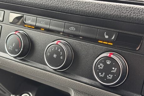 Volkswagen Crafter CR35 177 ps Tdi Trendline 4Motion DSG Panel Van - Diff Lock 20