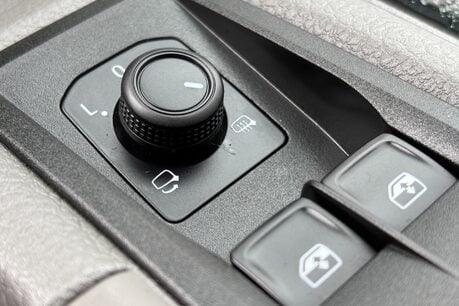 Volkswagen Crafter CR35 177 ps Tdi Trendline 4Motion DSG Panel Van - Diff Lock 50
