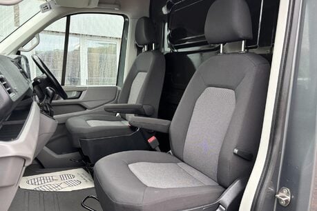 Volkswagen Crafter CR35 177 ps Tdi Trendline 4Motion DSG Panel Van - Diff Lock 32