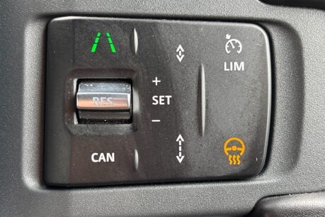 Land Rover Defender 90 D350 X-Dynamic HSE Auto 4WD Euro 6 (S/S) 40