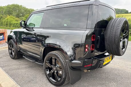 Land Rover Defender 90 D350 X-Dynamic HSE Auto 4WD Euro 6 (S/S) 6