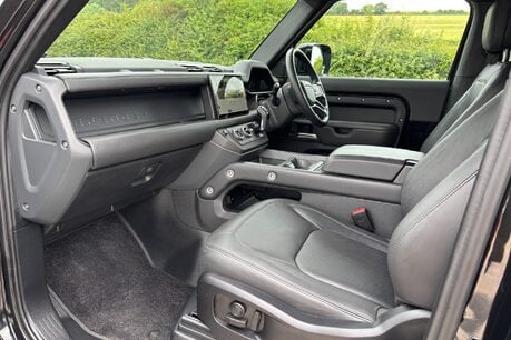 Land Rover Defender 90 D350 X-Dynamic HSE Auto 4WD Euro 6 (S/S) 15