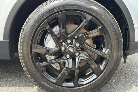 Land Rover Discovery D300 SE MHEV Auto 4WD Euro 6 SUV (300ps) 37